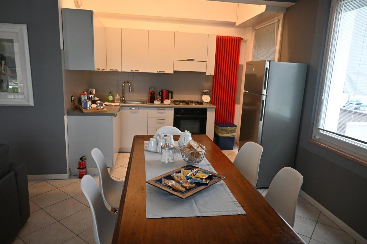 Appartamento Bastione San Marco Пескьера-дель-Гарда Экстерьер фото